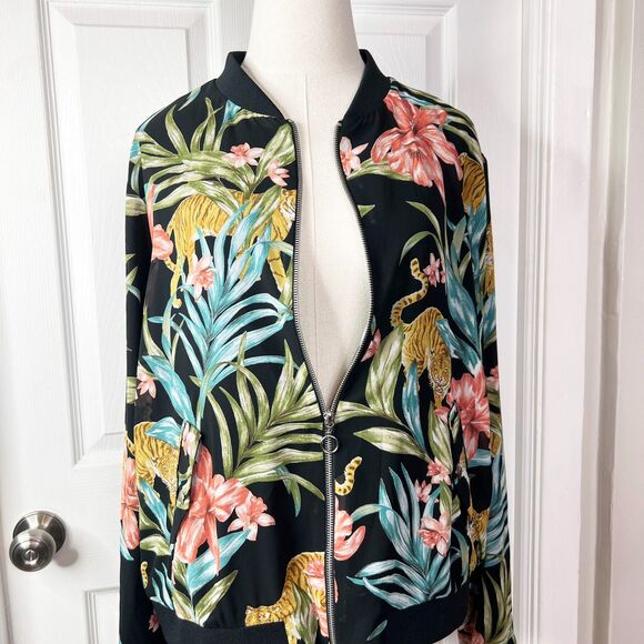 Forever 21 | Contemporary | Jungle Tiger Animal Print | Lightweight | Sz XL - Picture 3 of 7